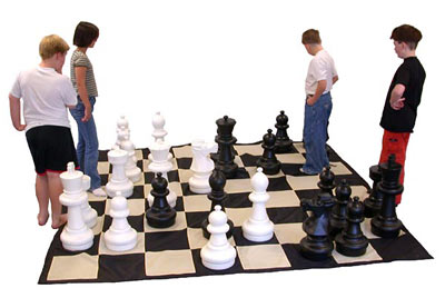 catalog-giant-chess-pieces-lg